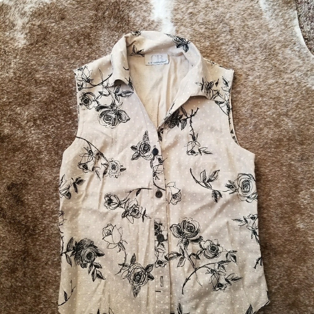 Sleeveless button down, rose print